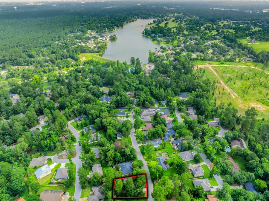 1728 E Lake Drive, Huntsville, TX 77340 - #3