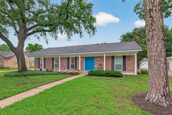 5810 Creekbend Drive, Houston, TX 77096