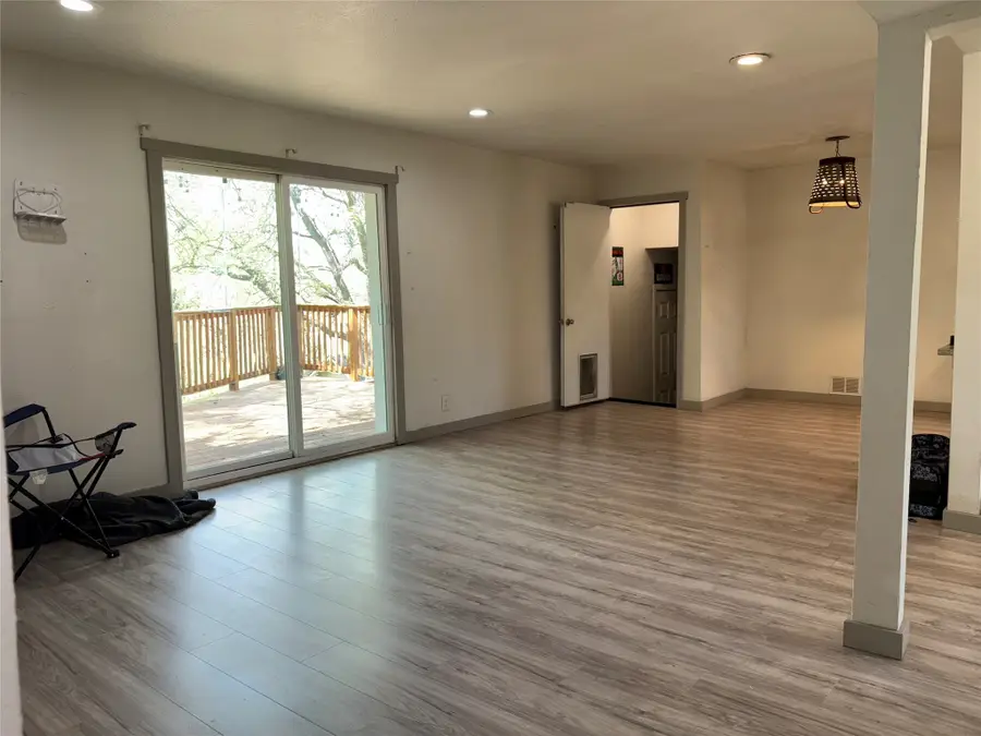 529 4th Street, Grand Prairie, TX 75050 - Image #2