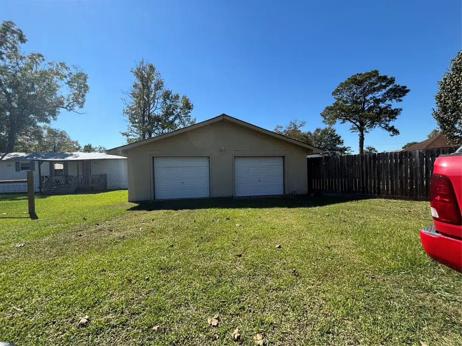 108 County Road 753, Buna, TX 77612 - #2