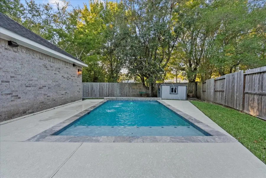 4529 Williamhurst Lane, League City, TX 77573 - Image #3