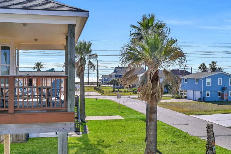 4211 Mason Drive, Galveston, TX 77554 - Image #2