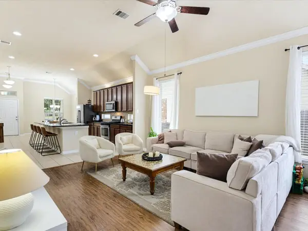 3814 Raintree Village Drive, Katy, TX 77449