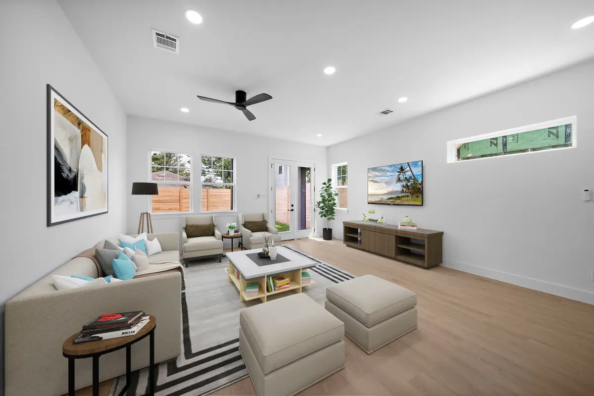 1307 Amundsen St N, Houston, TX 77009 - Image #1