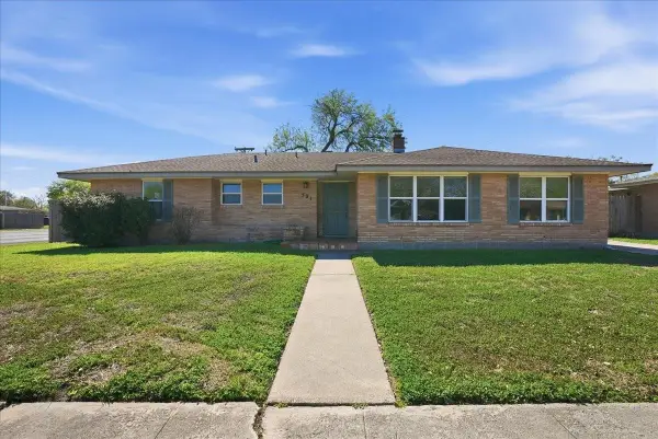501 Dolphin Place, Corpus Christi, TX 78411