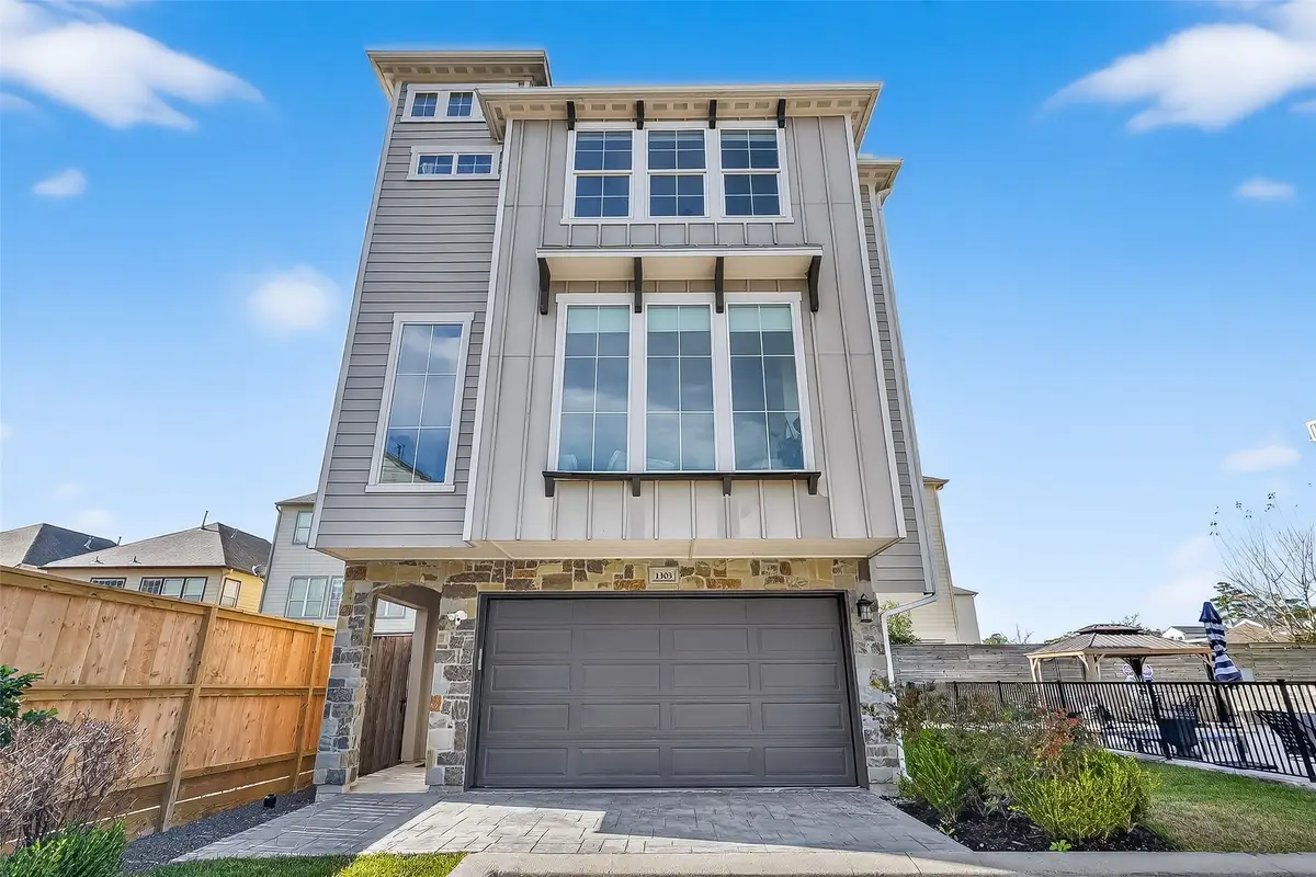 1303 Upland Retreat Blue Place, Houston, TX 77043 - Image #1