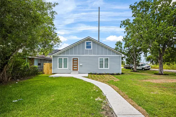 6333 Iron Rock St Street, Houston, TX 77087