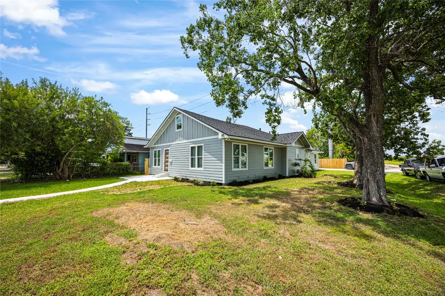 6333 Iron Rock St Street, Houston, TX 77087 - #3