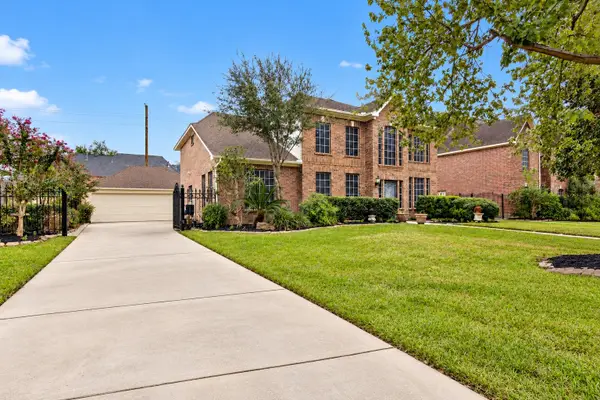 15114 T C Jester Boulevard, Houston, TX 77068