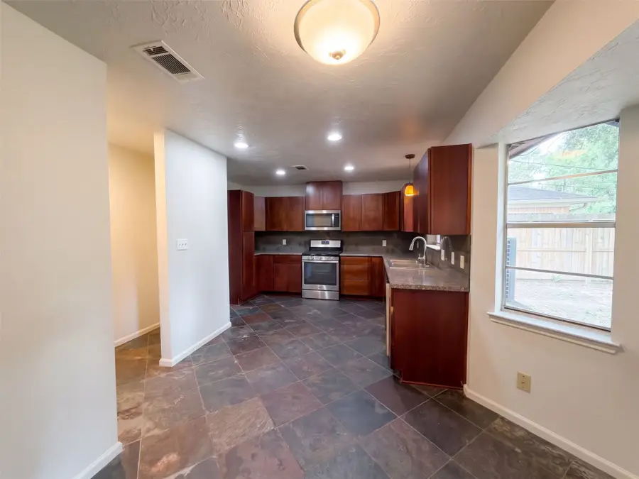 2010 Redwood Street, Kemah, TX 77565 - #2
