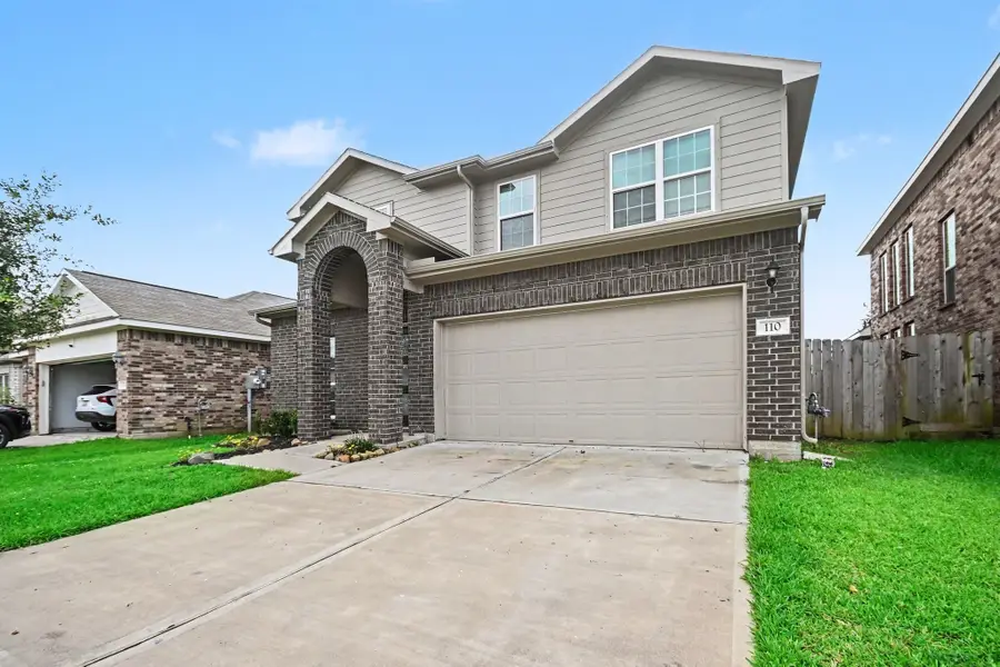 110 Kelly Street, Angleton, TX 77515 - #3