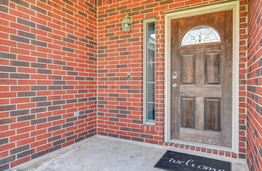 218 Lexington Avenue, Clute, TX 77531 - #3