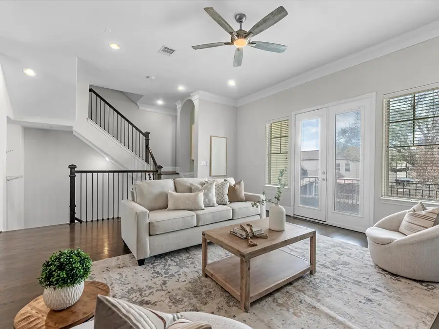 1010 W 24th Street #F, Houston, TX 77008 - #3