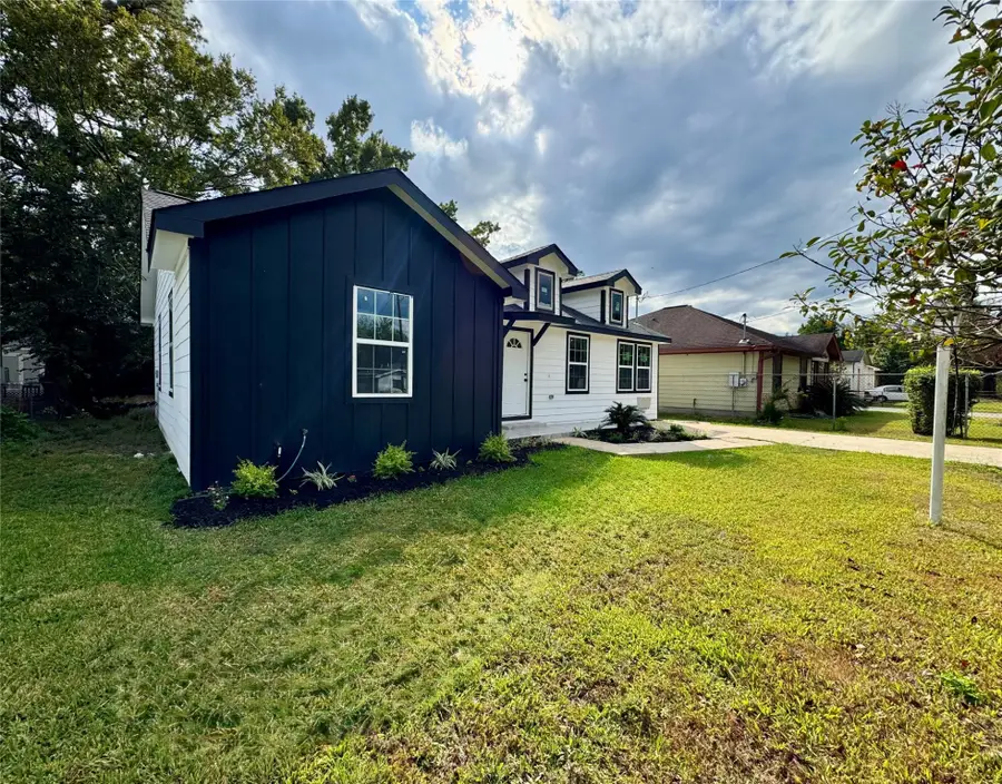 7410 Glen Manor Drive, Houston, TX 77028 - Image #2