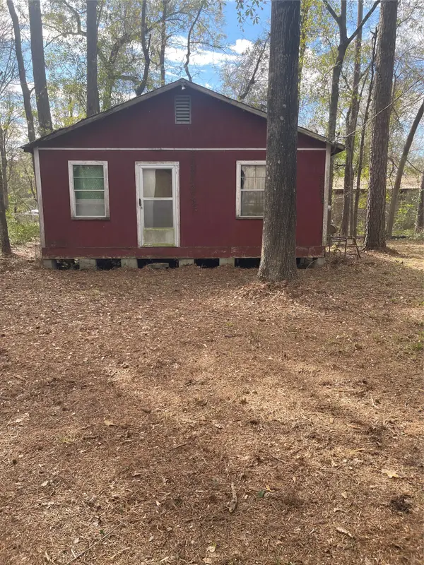 157 Honeysuckle, Livingston, TX 77351