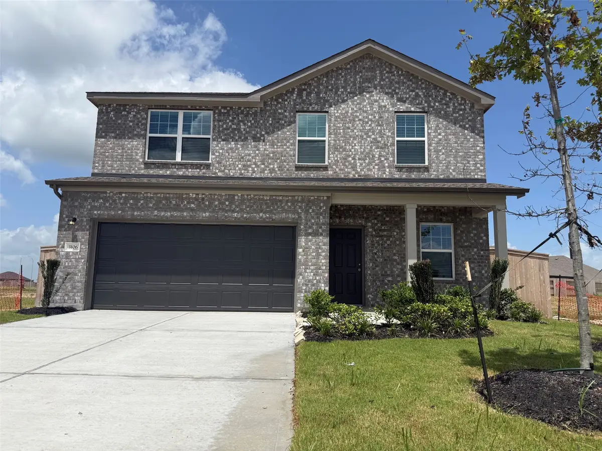3106 Tanzanite Chase Drive, Angleton, TX 77515 - #1
