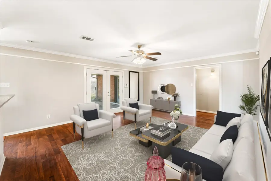 10134 Hanka Drive, Houston, TX 77043 - Image #2