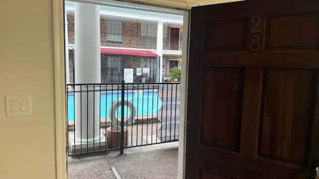 2507 Montrose Boulevard #28, Houston, TX 77006 - #3