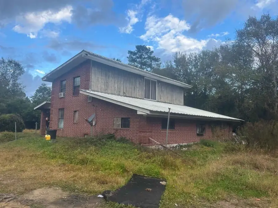 280 Hardin Street, Vidor, TX 77662 - #3