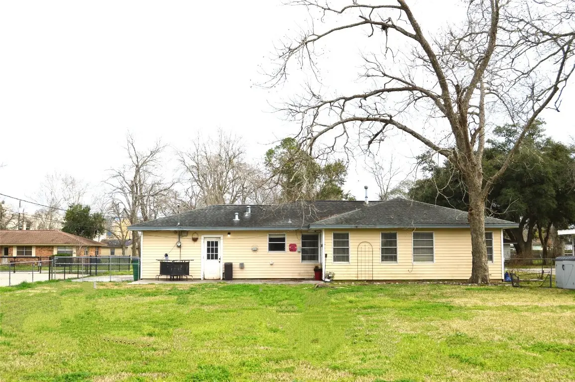 1105 Earley Street, Sweeny, TX 77480 - #1