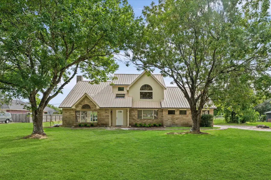 15806 Lakeview Drive, Beach City, TX 77523 - #2