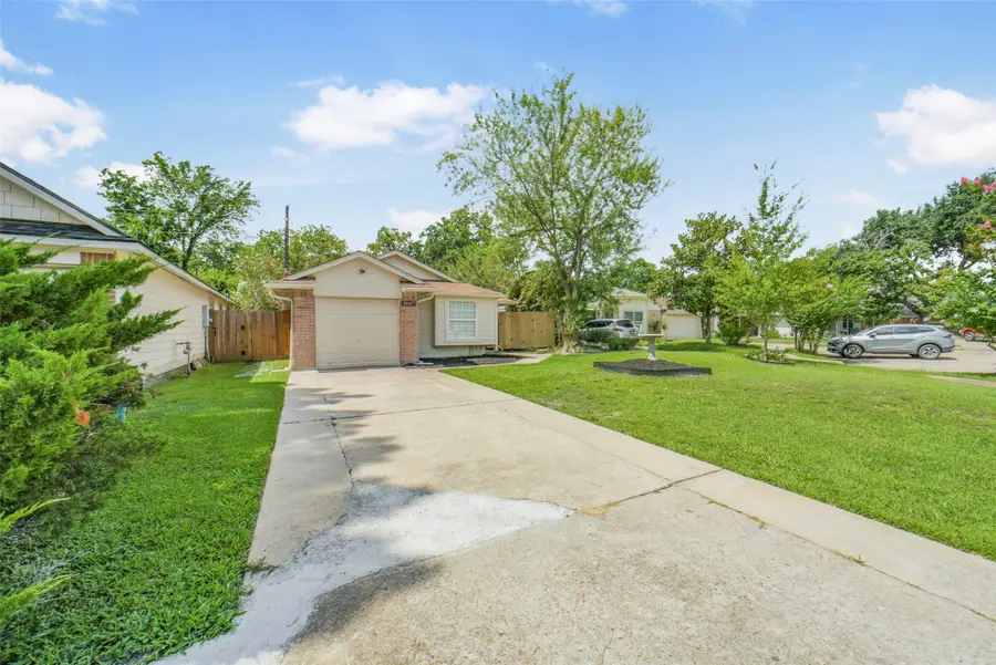18147 Dinner Creek Drive, Katy, TX 77449 - #3