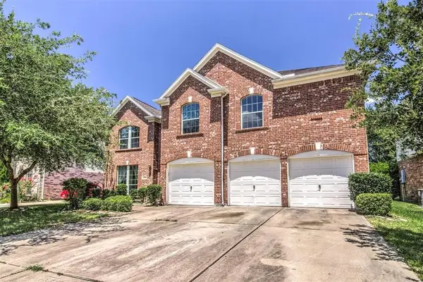 2103 Blue Water Bay Drive, Katy, TX 77494