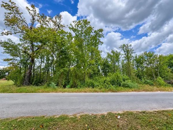 9627 Broadway Ave, Conroe, TX 77385