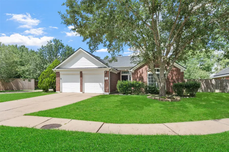 3806 Vinecrest Drive, Pearland, TX 77584 - #2