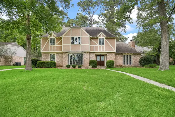 3319 Redwood Lodge Drive, Kingwood, TX 77339