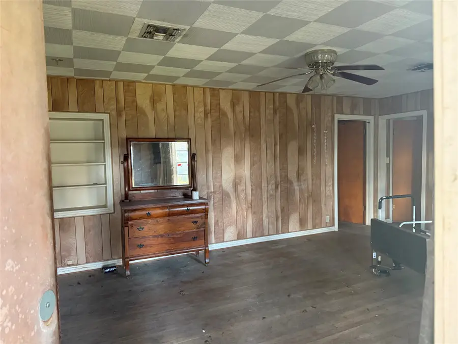 815 Brooks Avenue, Rosenberg, TX 77471 - Image #2