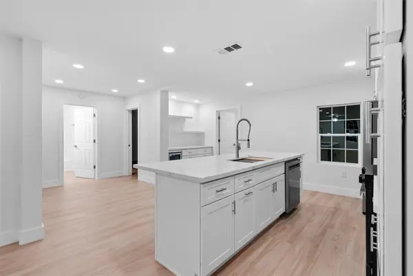 3619 Avenue S, Galveston, TX 77550