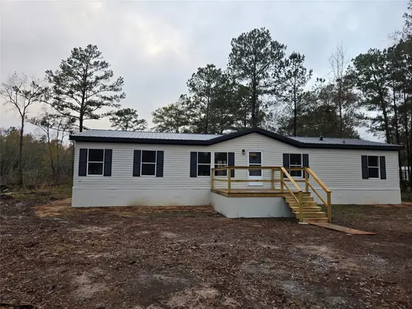 210 S Southwind Trails, Cleveland, TX 77328