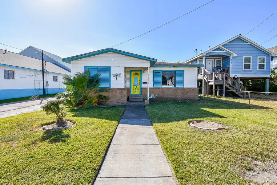 2209 Saladia Street, Galveston, TX 77551 - Image #2