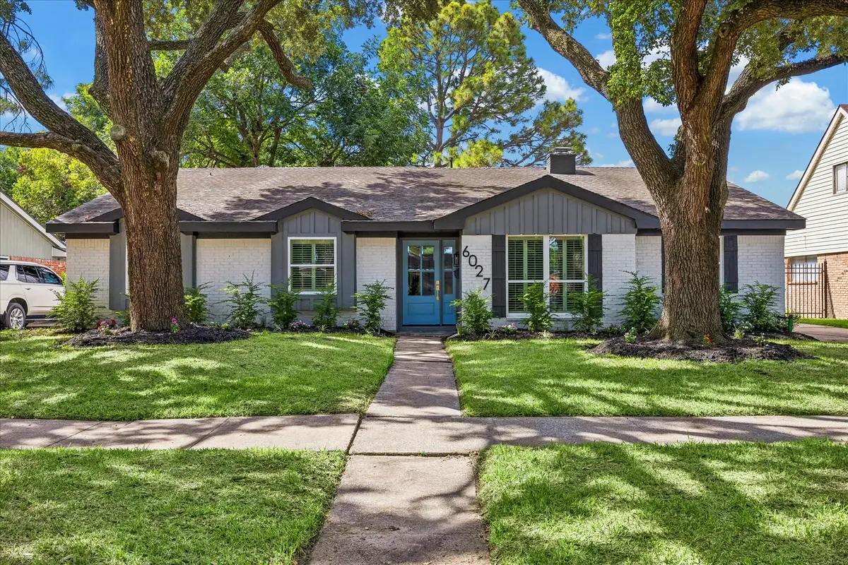 6027 Valkeith Drive, Houston, TX 77096 - #1