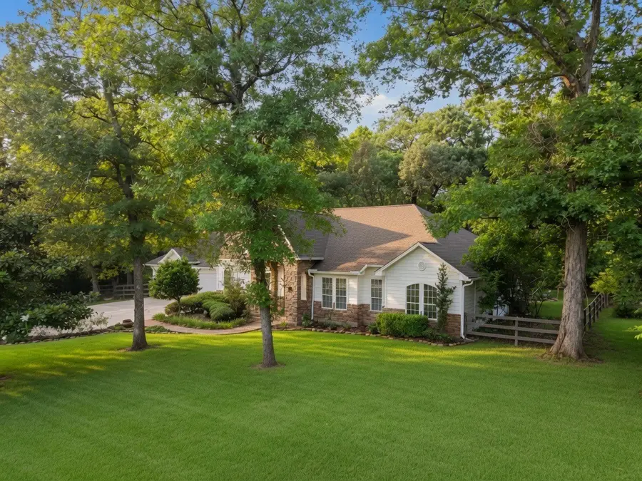 8900 Catamaran Way, Montgomery, TX 77316 - #2