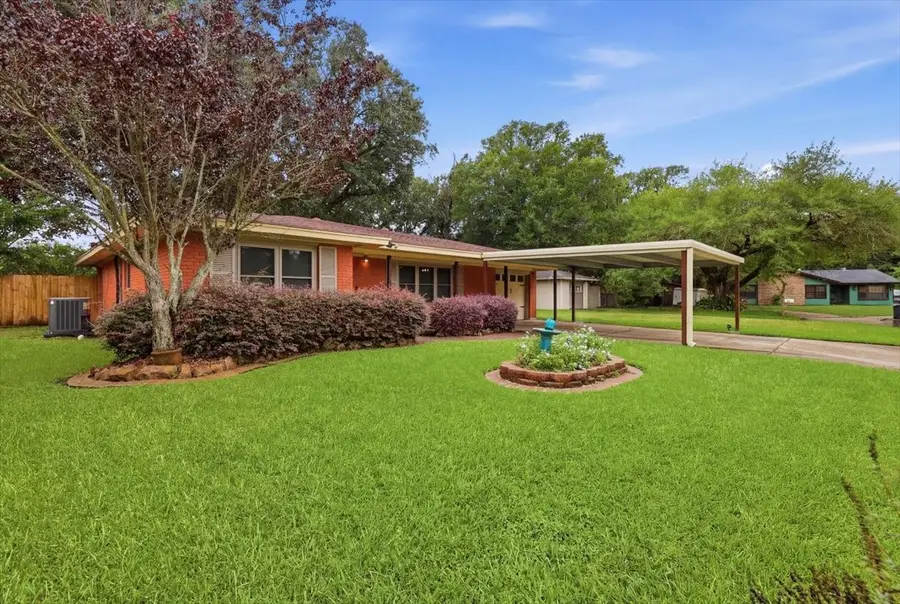 627 Crepe Myrtle Avenue, Orange, TX 77630 - #2