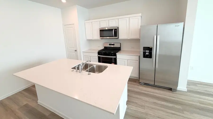 947 Moon Drop Lane, Houston, TX 77909 - Image #3