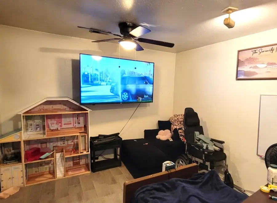 6851 Chasewood Drive, Stafford Missouri City, TX 77489 - #2