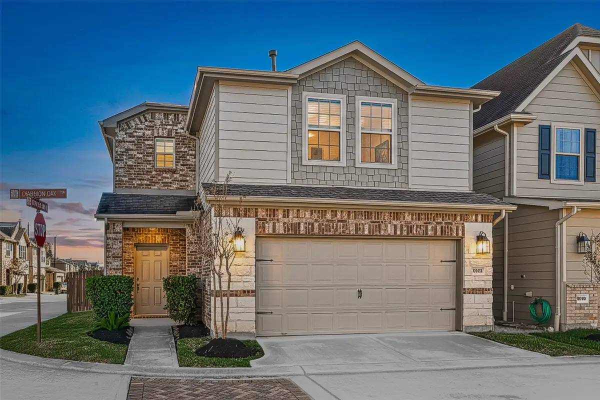 1912 Common Oak Drive, Houston, TX 77080 - Image #1