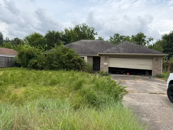 1033 Theresa Street, Houston, TX 77051