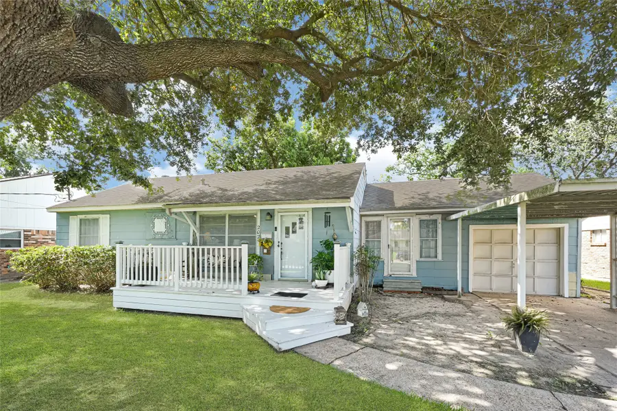 202 W 5th Street, Deer Park, TX 77536 - #3