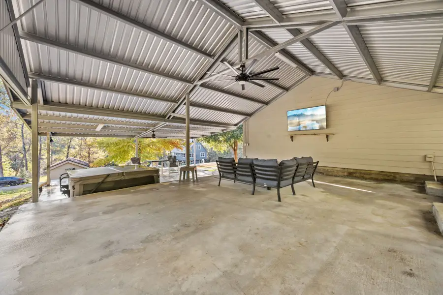 141 White Oak Street, Pointblank, TX 77364 - #3