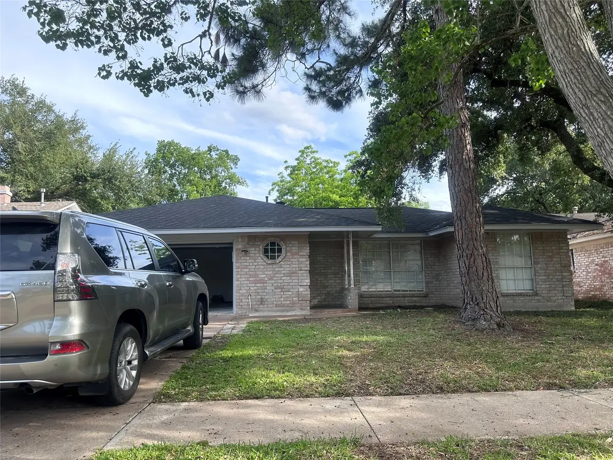 13611 Fernhill Drive, Sugar Land, TX 77498 - #1