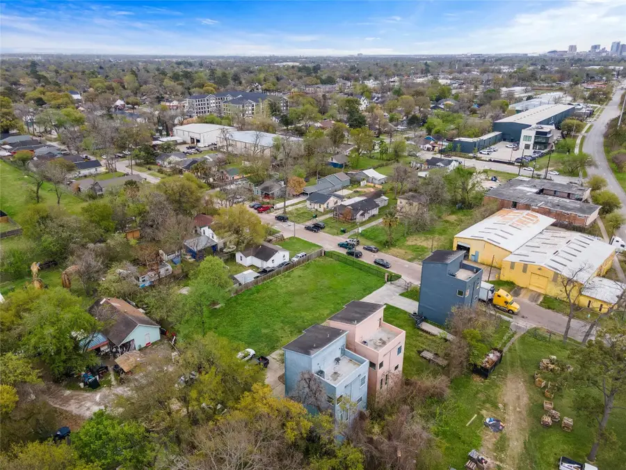 0 Eichwurzel Lot 6 Lane, Houston, TX 77009 - #3