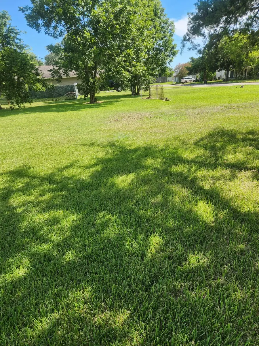 815 Bowie Street, Baytown, TX 77520 - #3