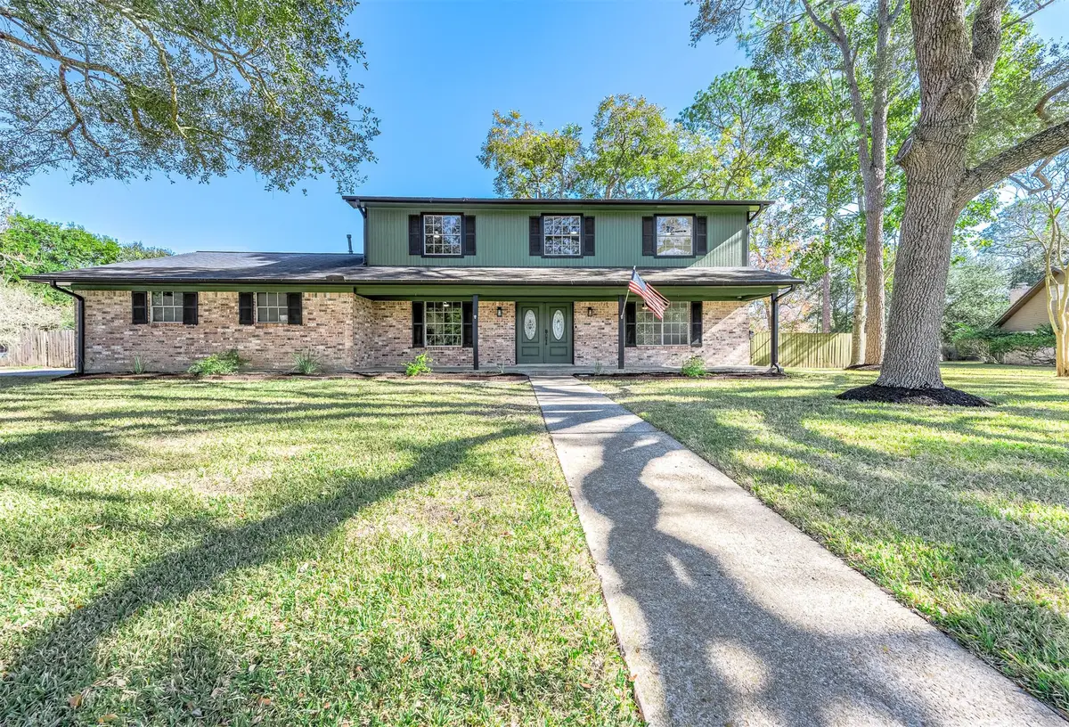 405 Karlis Drive, Alvin, TX 77511 - Image #1