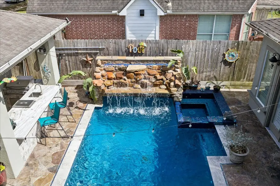 5920 Ruby Dr, Pearland, TX 77581 - #2