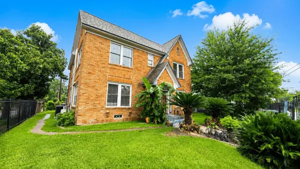 5121 Polk Street, Houston, TX 77023