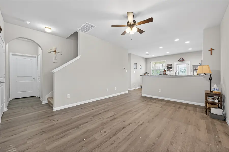 2354 Raider Dr, Conroe, TX 77301 - Image #2